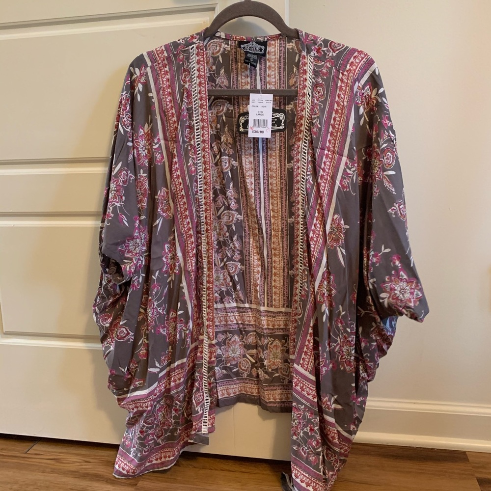 NWT Floral Kimono